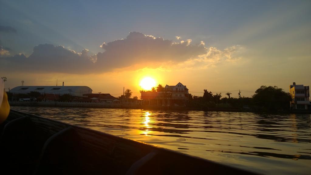 Cast Away Apartment Nonthaburi Exterior foto